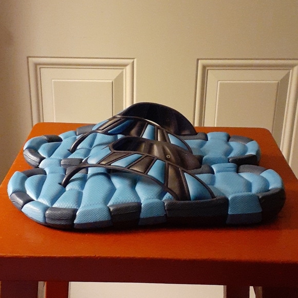 Men's flip flops - Picture 2 of 8